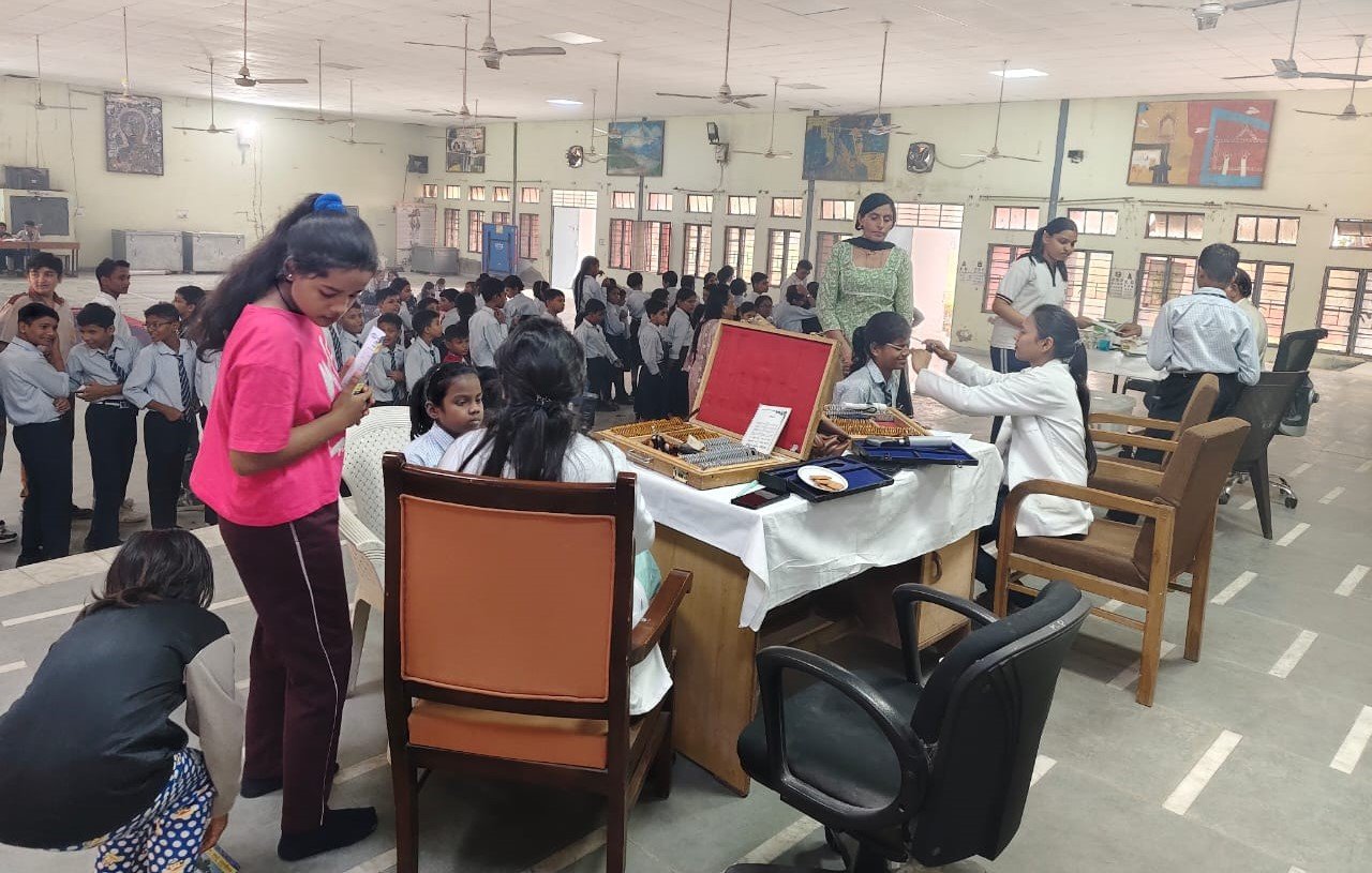 Free School Eye Screening Camp by Lions Club Kohinoor